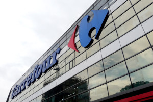 Koniec marki Carrefour w tym kraju. Nowy szyld pojawi się w 2027 roku