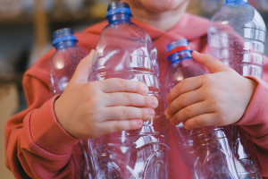 Drugie oblicze systemu kaucyjnego. Miasta tracą miliony