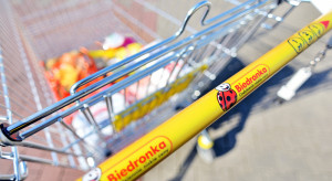 Żądania wobec Biedronki. 1000 zł podwyżki i 30 proc. więcej etatów