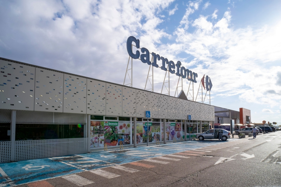 Carrefour znów tnie zatrudnienie. Diageo i Kompania Piwowarska też na liście